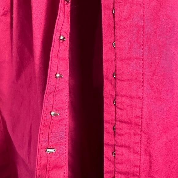 The Limited Stretch Red Clasp Front Top Size XL NWT - Picture 4 of 5